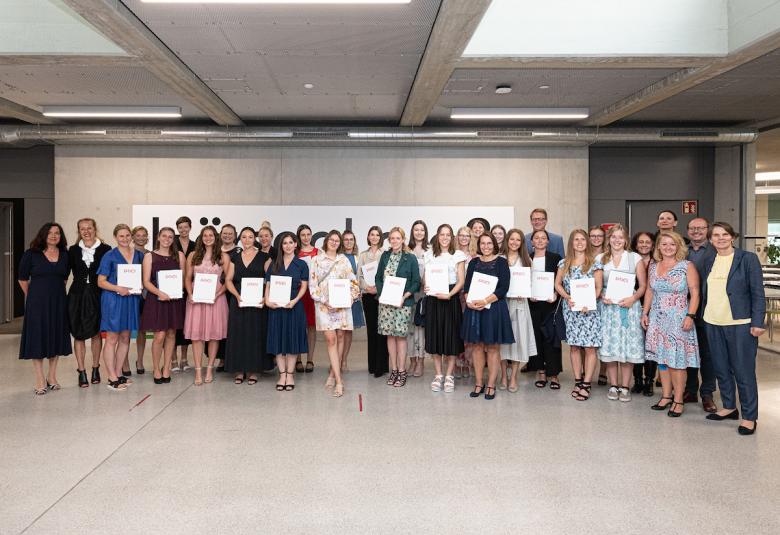 Graduierungsfeier Gruppenbild