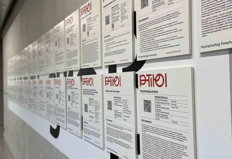 "Poster Walk" am Hochschultag Forschung