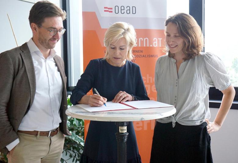 Eine besondere Kooperation mit ERINNERN:AT und dem Haus der Wannsee-Konferenz ermöglicht die Abschlussexkursion nach Berlin im Rahmen des HLG zur Holocaus-Education.