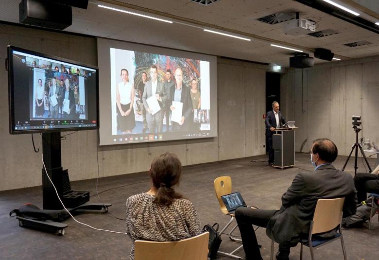 Begrüßung bei der großen Semestereröffnungskonferenz