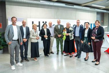 Die Tiroler Hochschulkonferenz und ihre Vorsitzende Rektorin Regine Mathies empfingen Ende September Persönlichkeiten aus Bildung, Kultur und Politik zum Austausch an der PH Tirol.