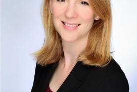 Das Bild zeigt die Vortragende Dominique Klein.