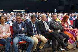 Rund 200 Führungspersonen aus Schulen und elementarpädagogischen Einrichtungen nahmen am 2. Innsbrucker Gipfeltreffen teil.