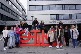 Studierenden vor der PHT